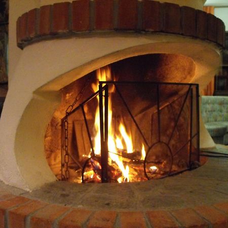 בארדונקיה Hotel I Larici מראה חיצוני תמונה
