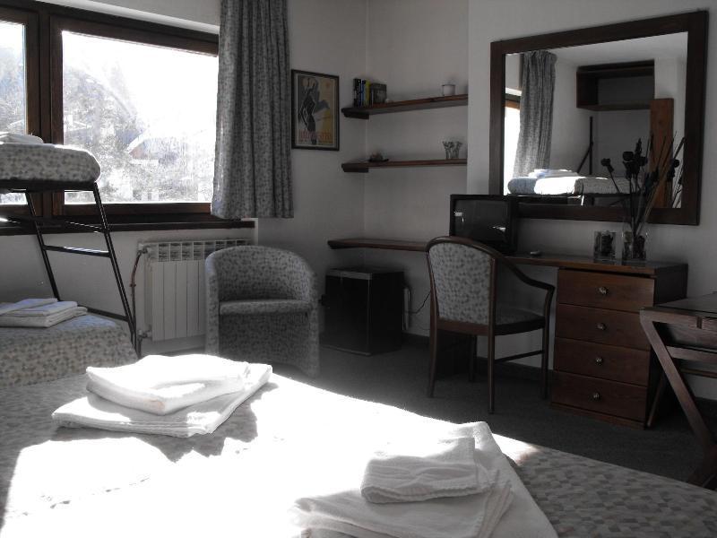 בארדונקיה Hotel I Larici מראה חיצוני תמונה