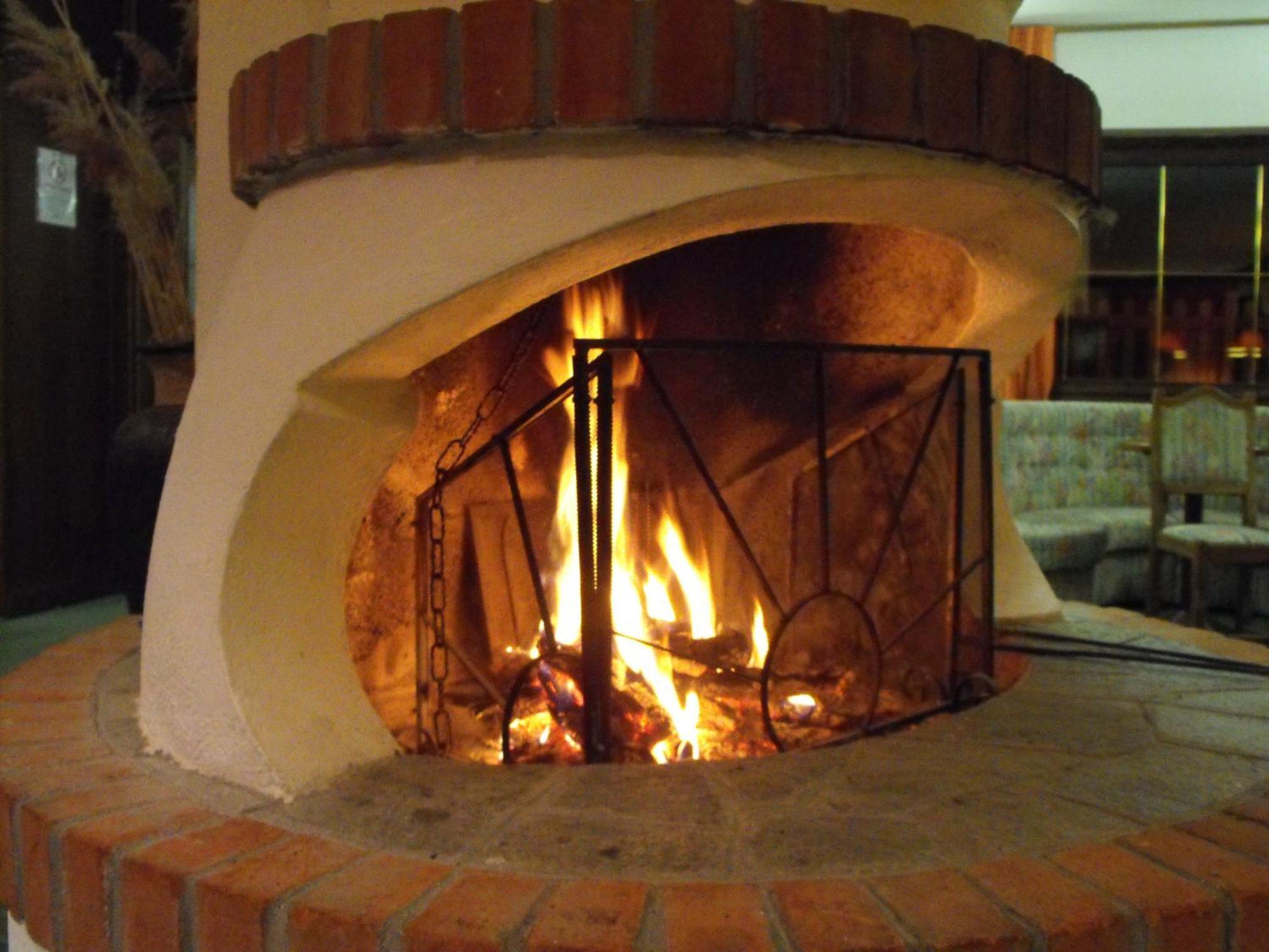 בארדונקיה Hotel I Larici מראה חיצוני תמונה