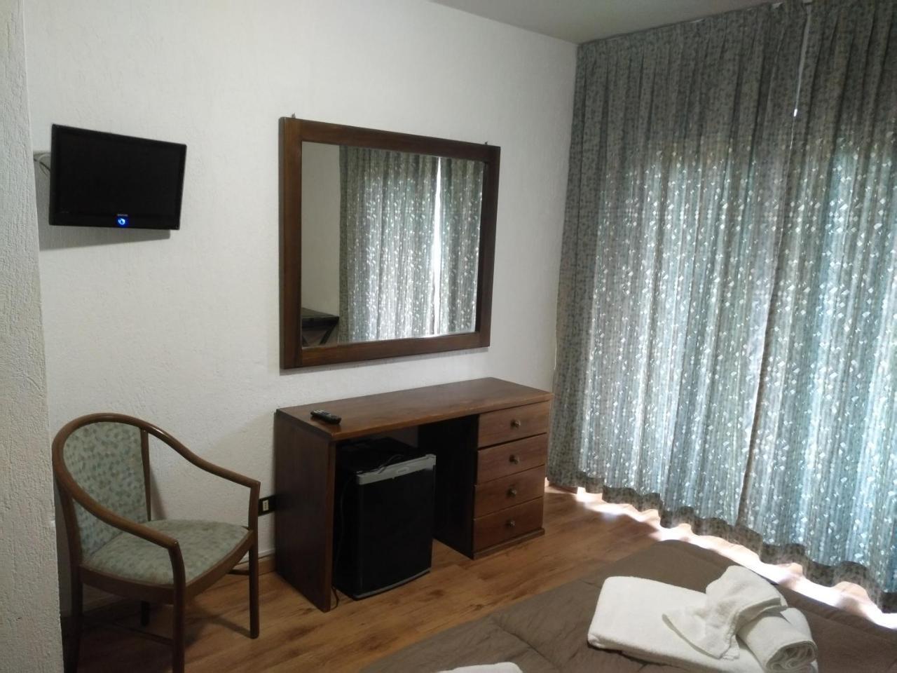 בארדונקיה Hotel I Larici מראה חיצוני תמונה
